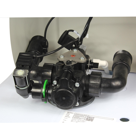 Wielofunkcyjny uzdatniacz wody SUPREME-MULTI 24 + By-pass